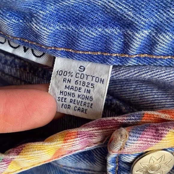 80s Super High Rise Jean Shorts with/ Rainbow Stripes (9) 🌈 - Picture 5 of 8